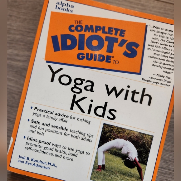 Yoga Book - Picture 2 of 2